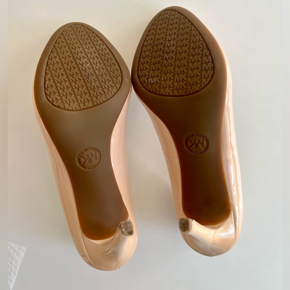 MICHAEL Michael Kors Blush Patent Round-Toe Pumps size 7 - Picture 5 of 5